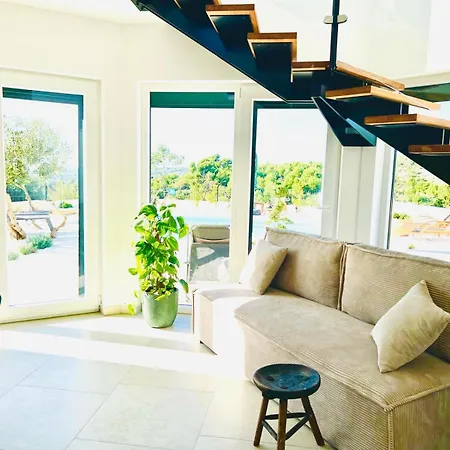 Appartamento Traumhaftes Mit Pool