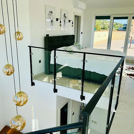 Traumhaftes Mit Pool Daire *