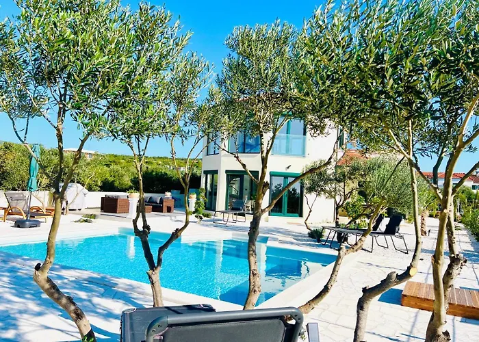 Lejlighed Traumhaftes Mit Pool Podglavica